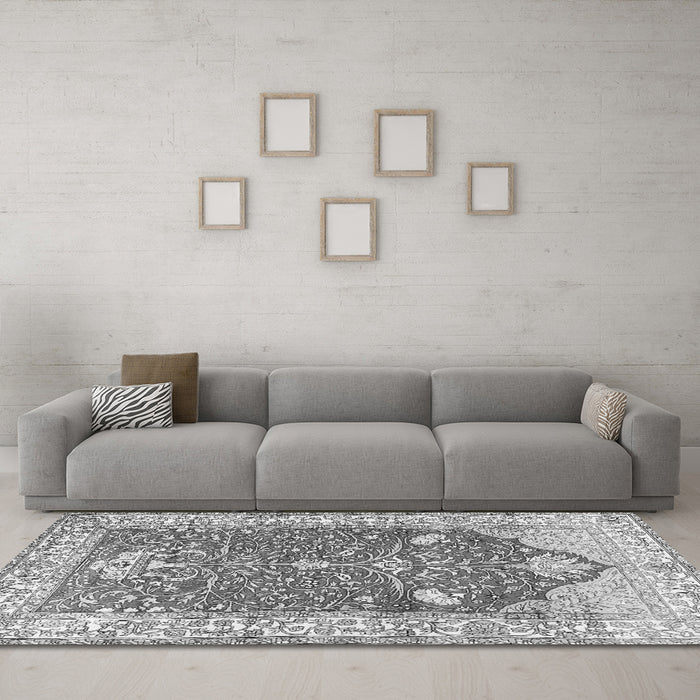 Machine Washable Animal Gray Traditional Rug in a Living Room,, wshtr4771gry