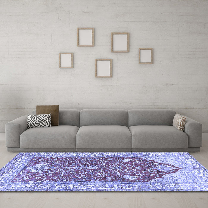 Machine Washable Animal Blue Traditional Rug in a Living Room, wshtr4771blu