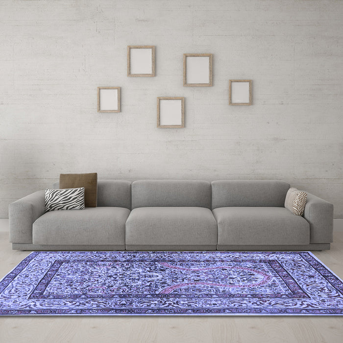 Machine Washable Animal Blue Traditional Rug in a Living Room, wshtr4773blu