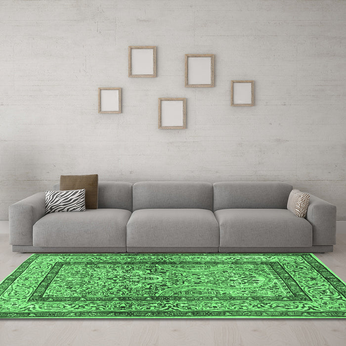 Machine Washable Animal Emerald Green Traditional Area Rugs in a Living Room,, wshtr4773emgrn