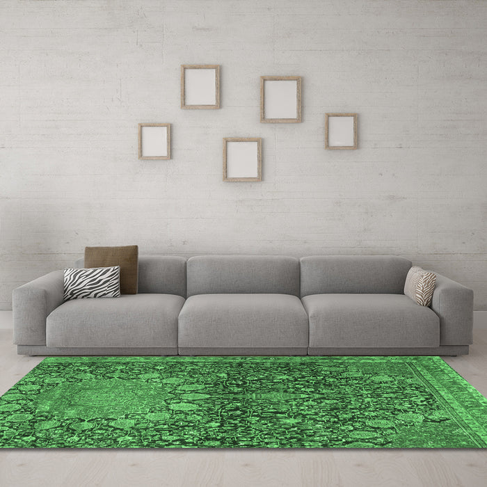 Machine Washable Medallion Emerald Green Traditional Area Rugs in a Living Room,, wshtr4774emgrn