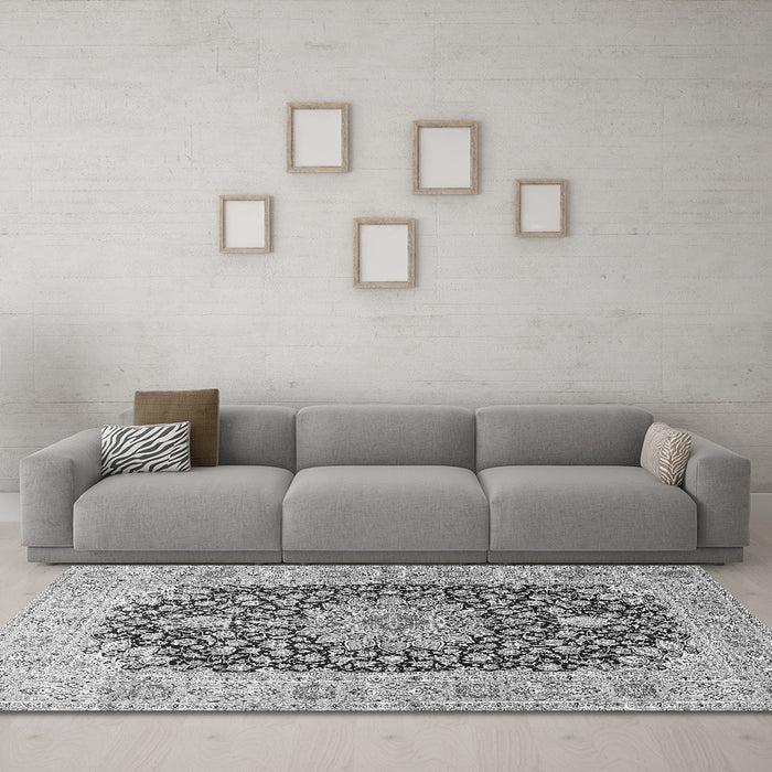 Machine Washable Medallion Gray Traditional Rug in a Living Room,, wshtr4775gry