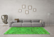 Machine Washable Persian Green Traditional Area Rugs in a Living Room,, wshtr4780grn