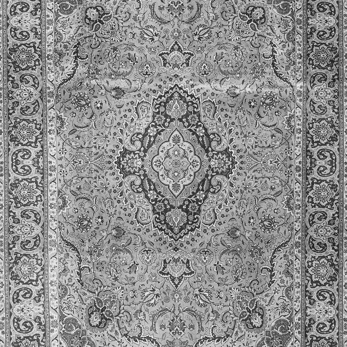 Serging Thickness of Machine Washable Persian Gray Traditional Rug, wshtr4782gry