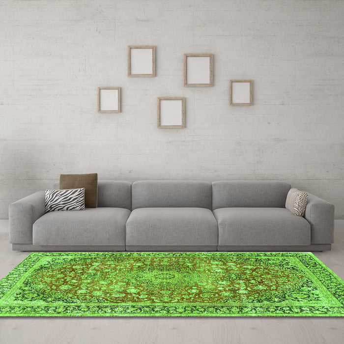 Machine Washable Medallion Green Traditional Area Rugs in a Living Room,, wshtr4791grn