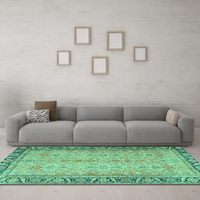 Machine Washable Persian Turquoise Traditional Area Rugs in a Living Room,, wshtr4796turq