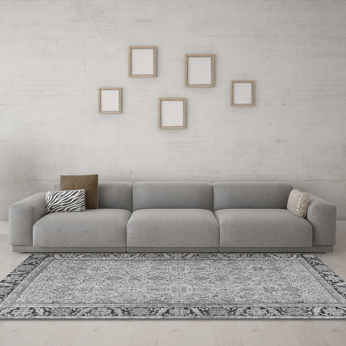 Machine Washable Persian Gray Traditional Rug in a Living Room,, wshtr4796gry