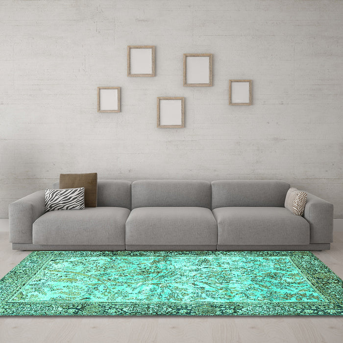 Machine Washable Animal Turquoise Traditional Area Rugs in a Living Room,, wshtr4800turq