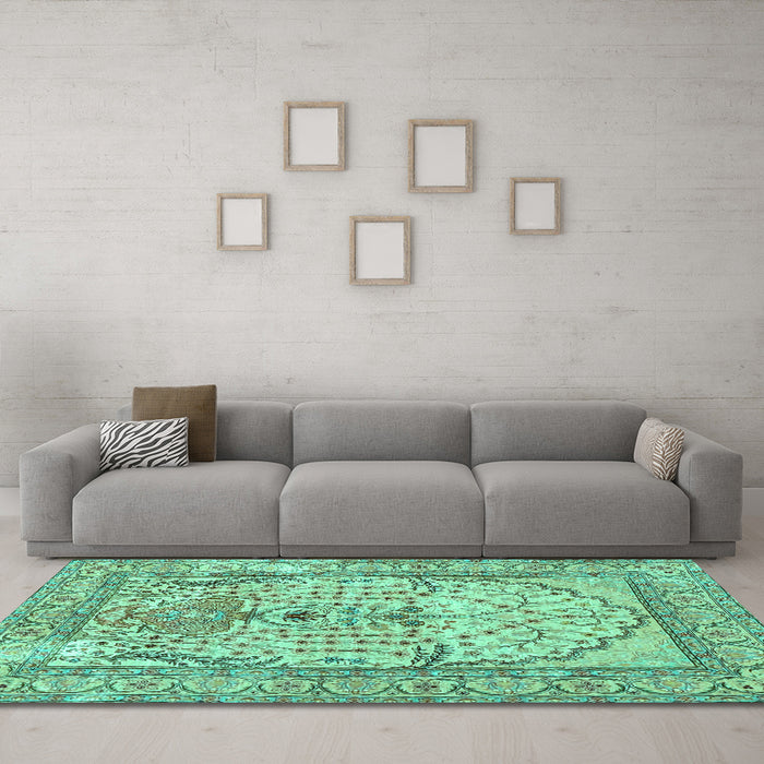 Machine Washable Persian Turquoise Traditional Area Rugs in a Living Room,, wshtr4801turq