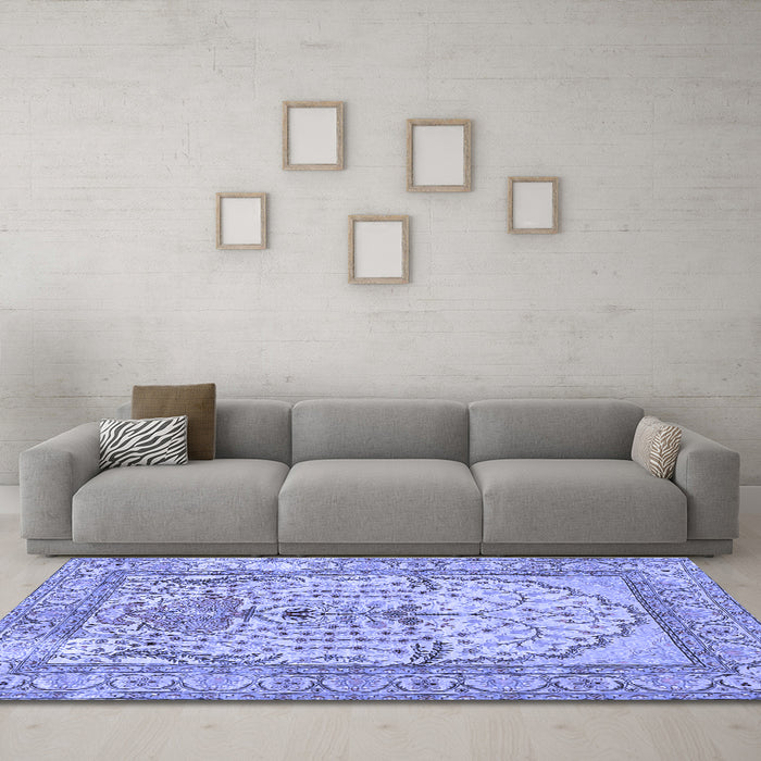 Machine Washable Persian Blue Traditional Rug in a Living Room, wshtr4801blu
