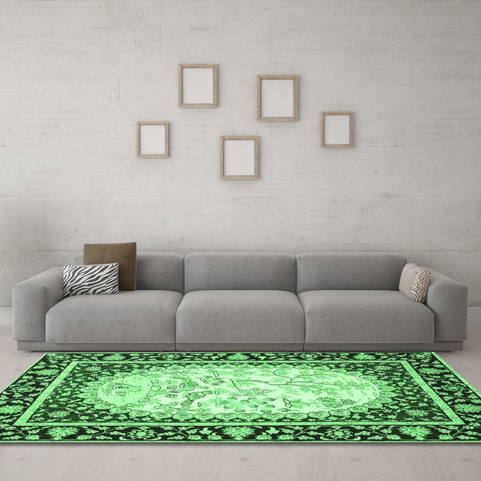 Machine Washable Persian Emerald Green Traditional Area Rugs in a Living Room,, wshtr4805emgrn