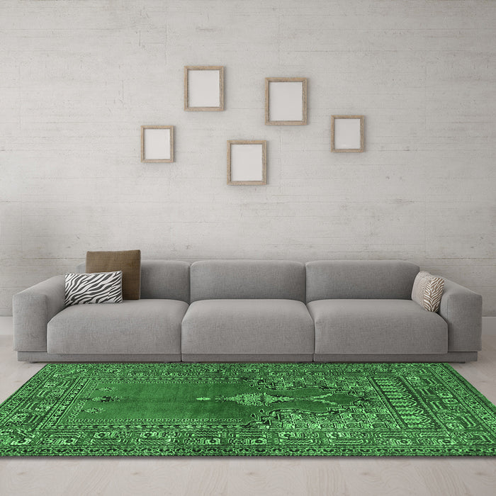 Machine Washable Oriental Emerald Green Traditional Area Rugs in a Living Room,, wshtr4806emgrn