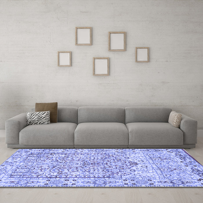 Machine Washable Persian Blue Traditional Rug in a Living Room, wshtr4807blu
