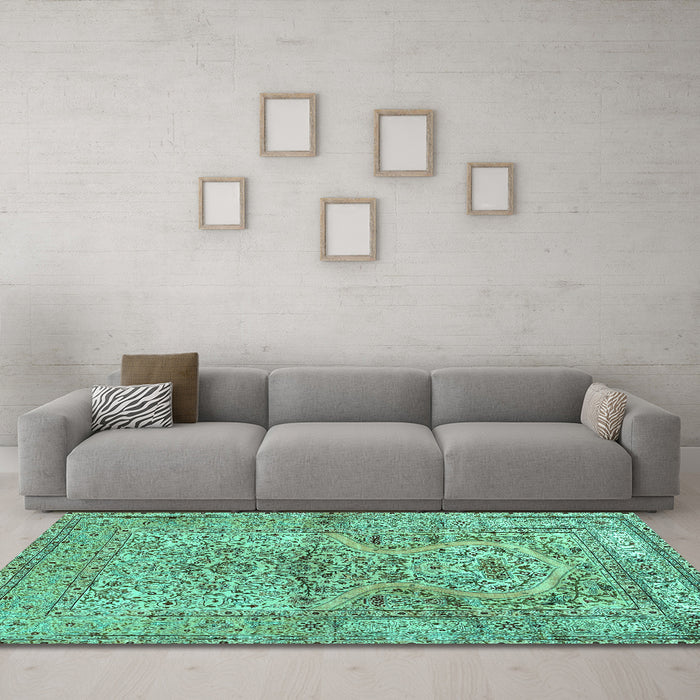 Machine Washable Persian Turquoise Traditional Area Rugs in a Living Room,, wshtr4809turq