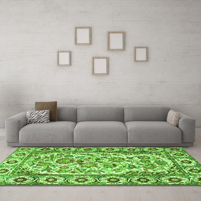 Machine Washable Persian Green Traditional Area Rugs in a Living Room,, wshtr4810grn