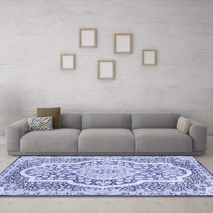 Machine Washable Medallion Blue Traditional Rug in a Living Room, wshtr4813blu