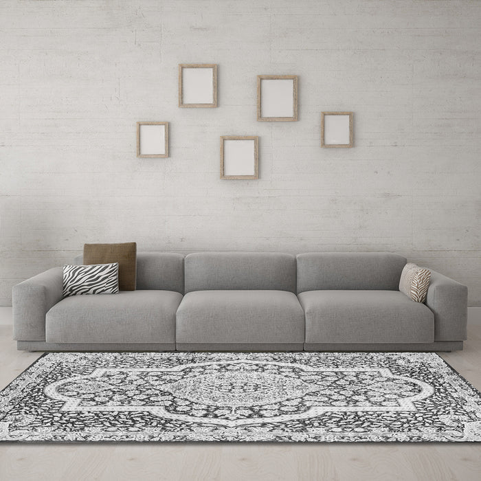 Machine Washable Medallion Gray Traditional Rug in a Living Room,, wshtr4813gry