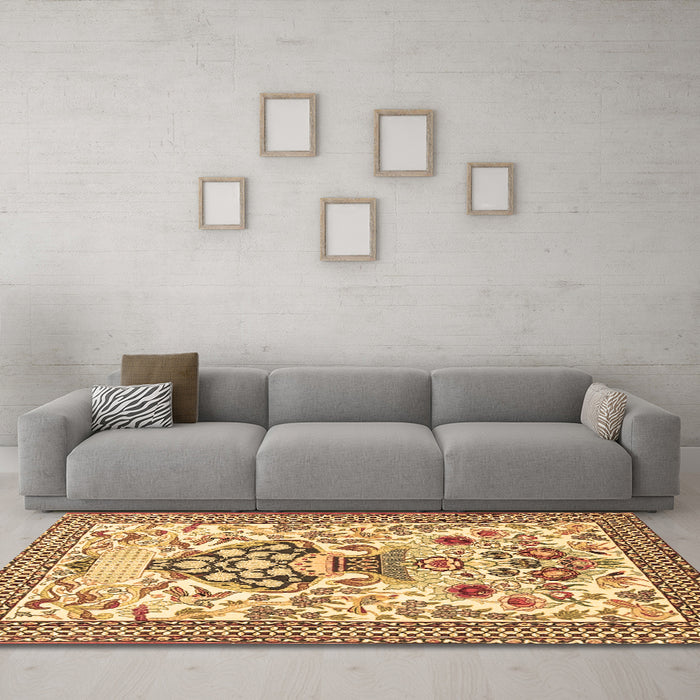 Machine Washable Animal Brown Traditional Rug in a Living Room,, wshtr4819brn
