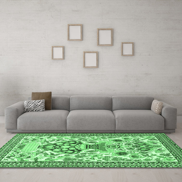 Machine Washable Animal Emerald Green Traditional Area Rugs in a Living Room,, wshtr4819emgrn