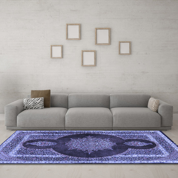 Machine Washable Medallion Blue Traditional Rug in a Living Room, wshtr4824blu