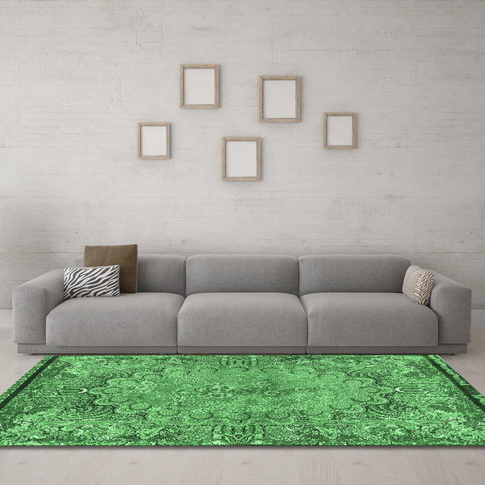 Machine Washable Persian Emerald Green Traditional Area Rugs in a Living Room,, wshtr4826emgrn