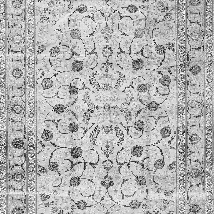 Serging Thickness of Machine Washable Persian Gray Traditional Rug, wshtr4832gry