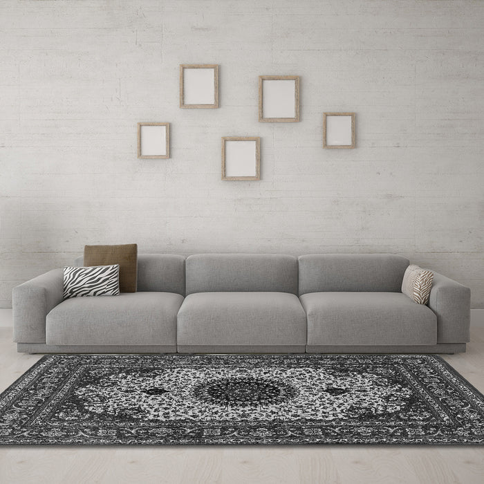 Machine Washable Medallion Gray Traditional Rug in a Living Room,, wshtr485gry