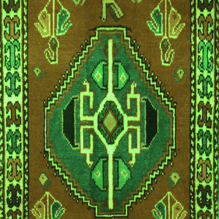 Serging Thickness of Machine Washable Persian Green Traditional Area Rugs, wshtr493grn