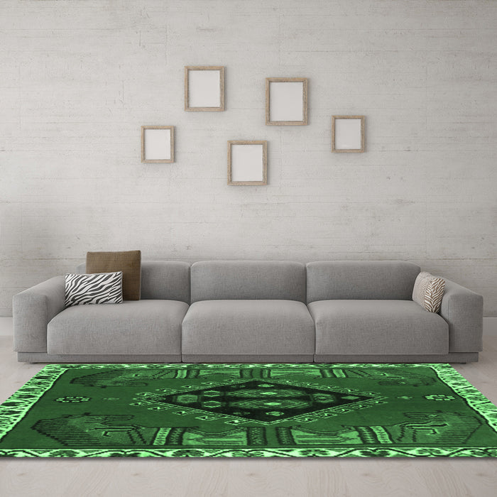 Machine Washable Persian Emerald Green Traditional Area Rugs in a Living Room,, wshtr494emgrn