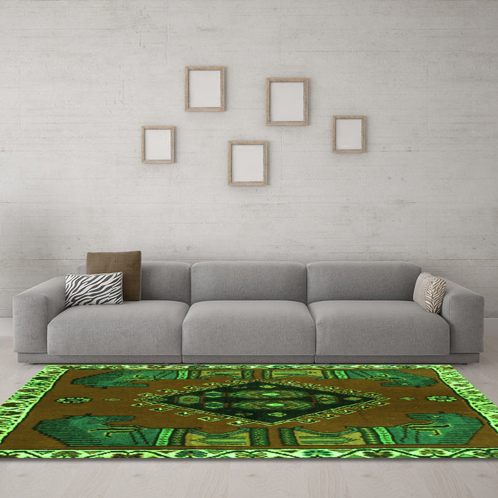 Machine Washable Persian Green Traditional Area Rugs in a Living Room,, wshtr494grn