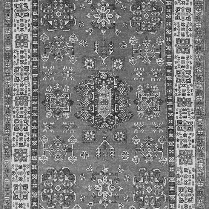 Serging Thickness of Machine Washable Persian Gray Traditional Rug, wshtr497gry