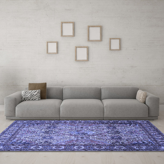 Machine Washable Persian Blue Traditional Rug in a Living Room, wshtr501blu