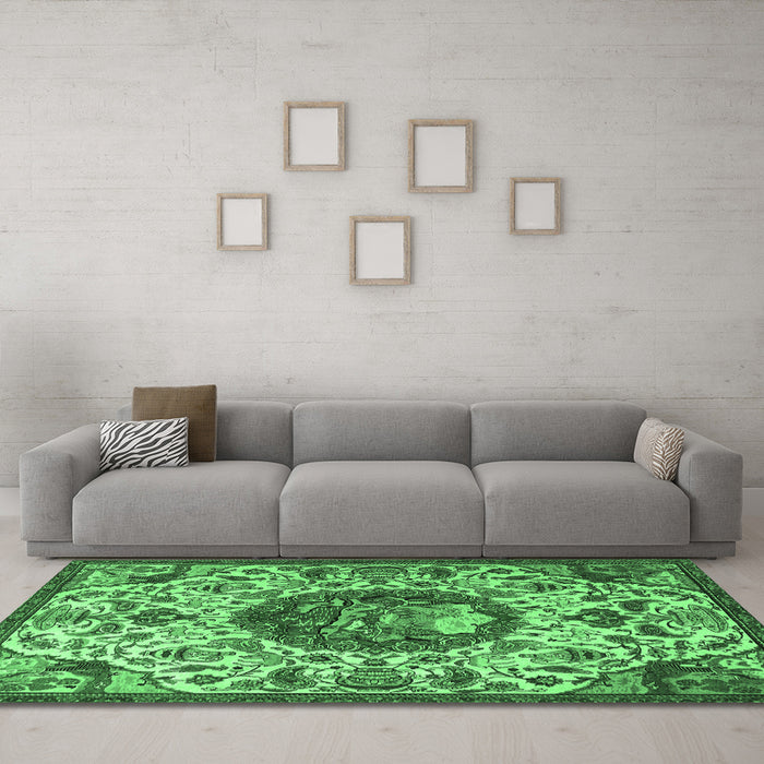Machine Washable Animal Emerald Green Traditional Area Rugs in a Living Room,, wshtr503emgrn