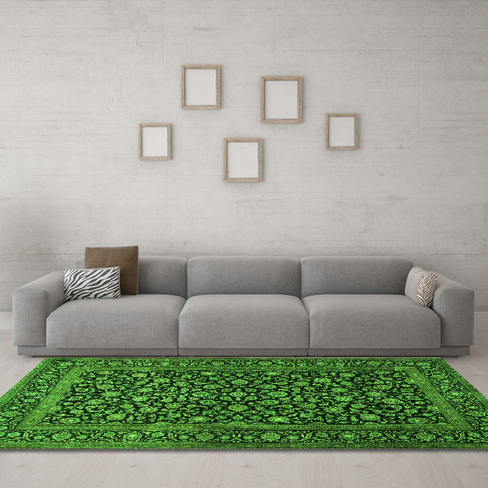 Machine Washable Persian Green Traditional Area Rugs in a Living Room,, wshtr507grn