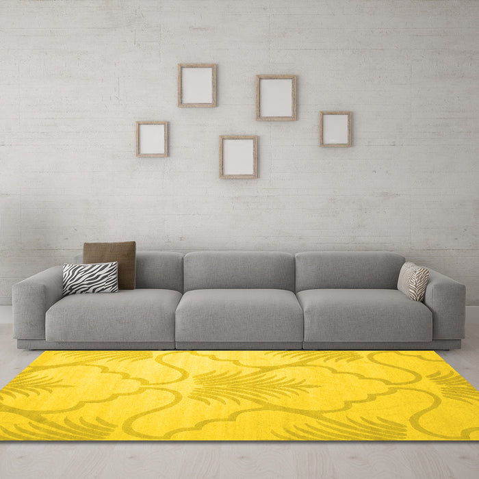 Machine Washable Persian Yellow Traditional Rug in a Living Room, wshtr509yw