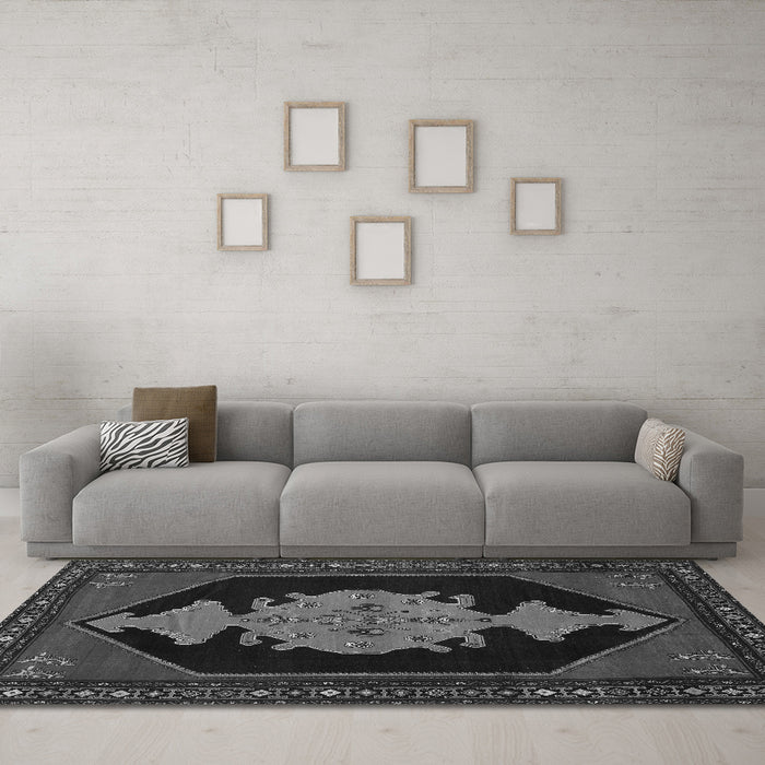Machine Washable Persian Gray Traditional Rug in a Living Room,, wshtr50gry