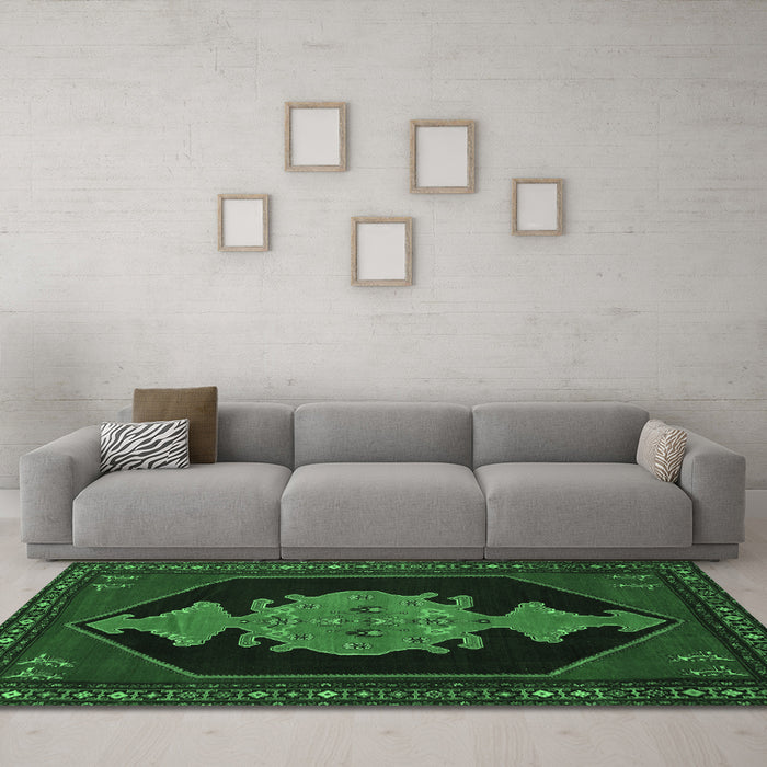 Machine Washable Persian Emerald Green Traditional Area Rugs in a Living Room,, wshtr50emgrn
