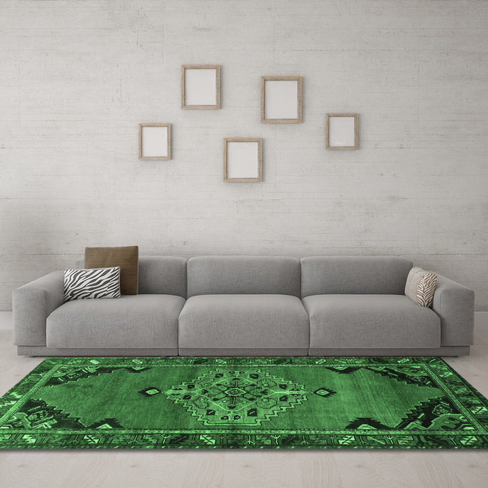 Machine Washable Medallion Emerald Green Traditional Area Rugs in a Living Room,, wshtr517emgrn