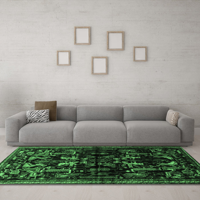 Machine Washable Animal Emerald Green Traditional Area Rugs in a Living Room,, wshtr521emgrn