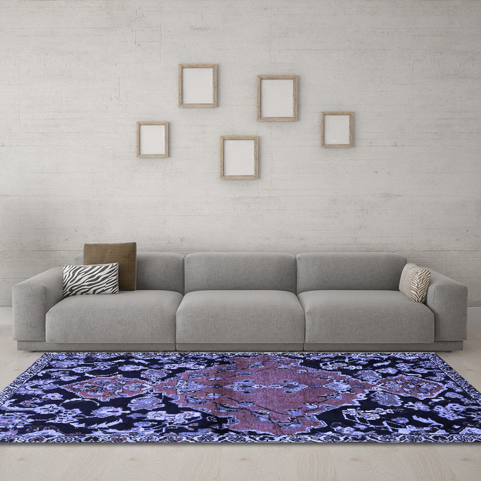 Machine Washable Persian Blue Traditional Rug in a Living Room, wshtr523blu