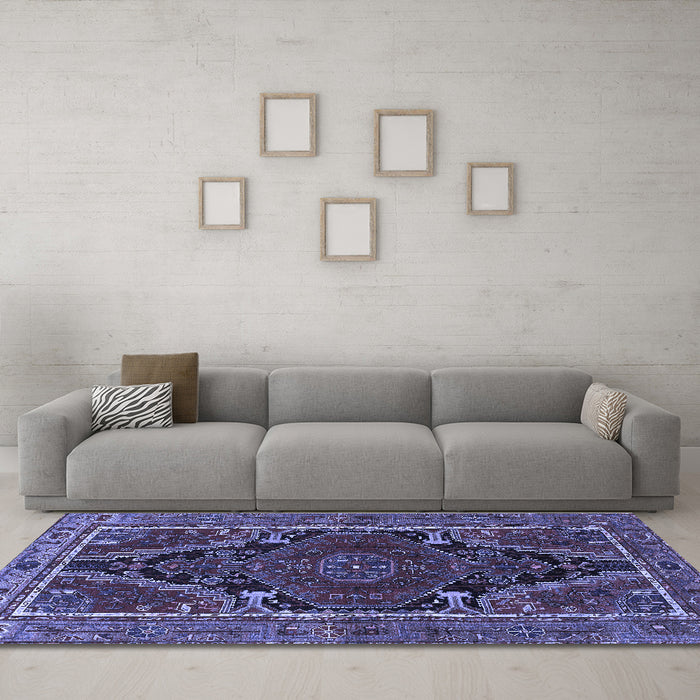 Machine Washable Persian Blue Traditional Rug in a Living Room, wshtr524blu