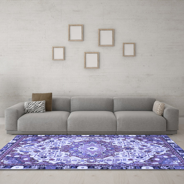 Machine Washable Medallion Blue Traditional Rug in a Living Room, wshtr525blu