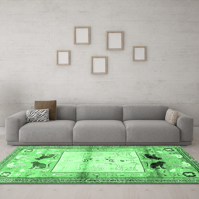 Machine Washable Animal Emerald Green Traditional Area Rugs in a Living Room,, wshtr526emgrn