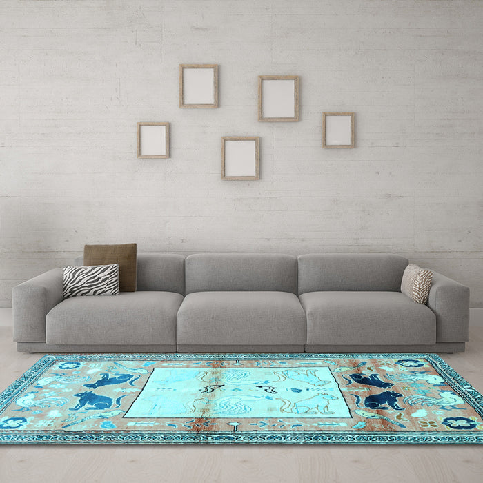 Machine Washable Animal Light Blue Traditional Rug in a Living Room, wshtr526lblu