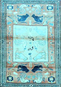 Animal Light Blue Traditional Rug, tr526lblu