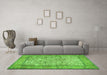 Machine Washable Persian Green Traditional Area Rugs in a Living Room,, wshtr529grn