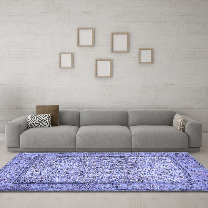 Machine Washable Persian Blue Traditional Rug in a Living Room, wshtr529blu