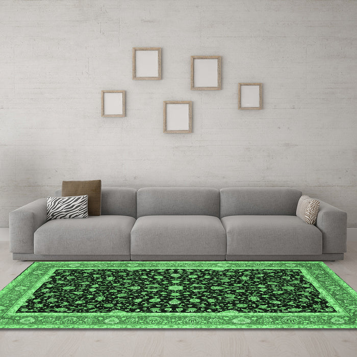 Machine Washable Persian Emerald Green Traditional Area Rugs in a Living Room,, wshtr52emgrn