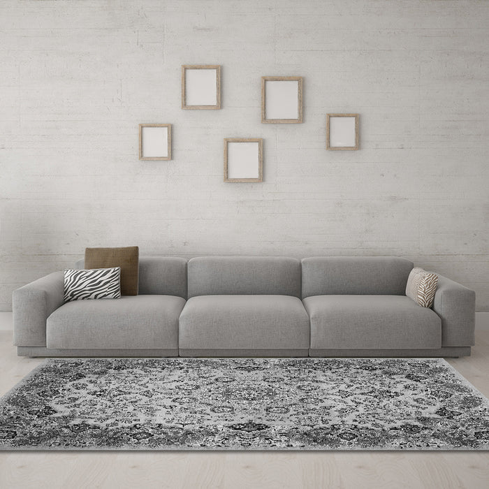 Machine Washable Medallion Gray Traditional Rug in a Living Room,, wshtr530gry