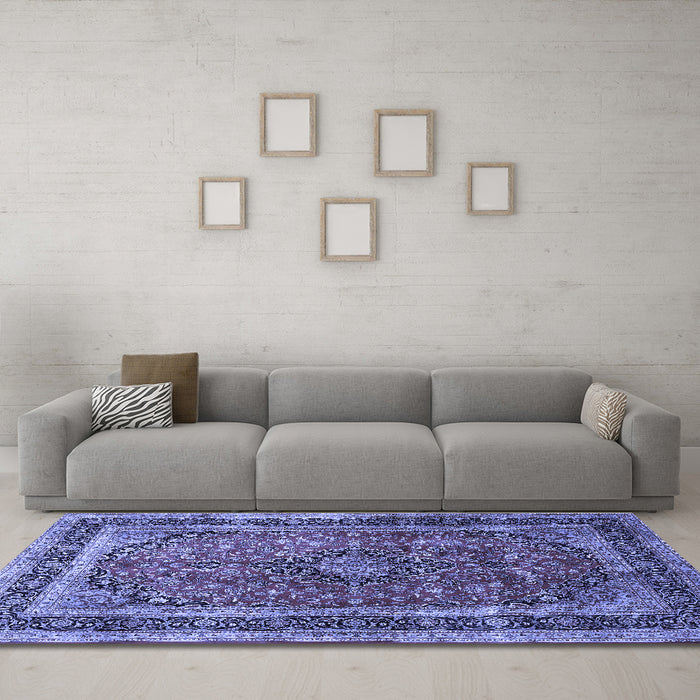 Machine Washable Persian Blue Traditional Rug in a Living Room, wshtr533blu